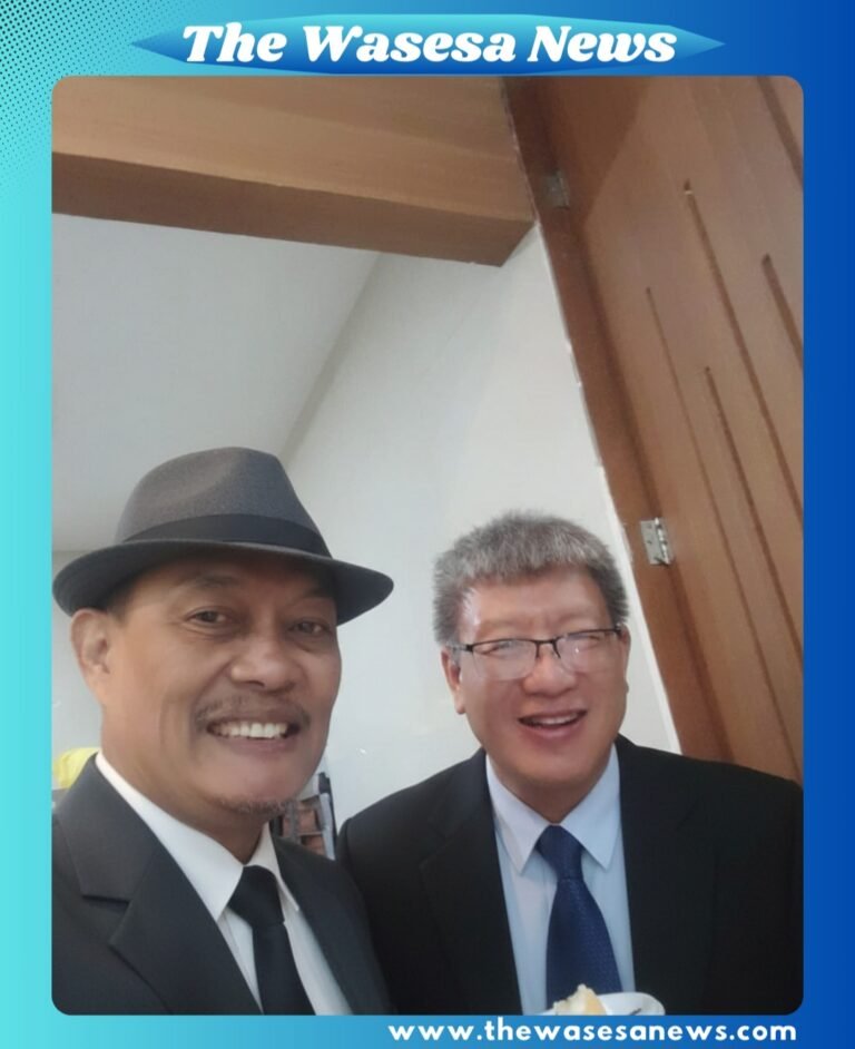 Dokumentasi Dr. Bernard Siagian di sela-sela Seminar Forum Kebangsaan Bela Negara