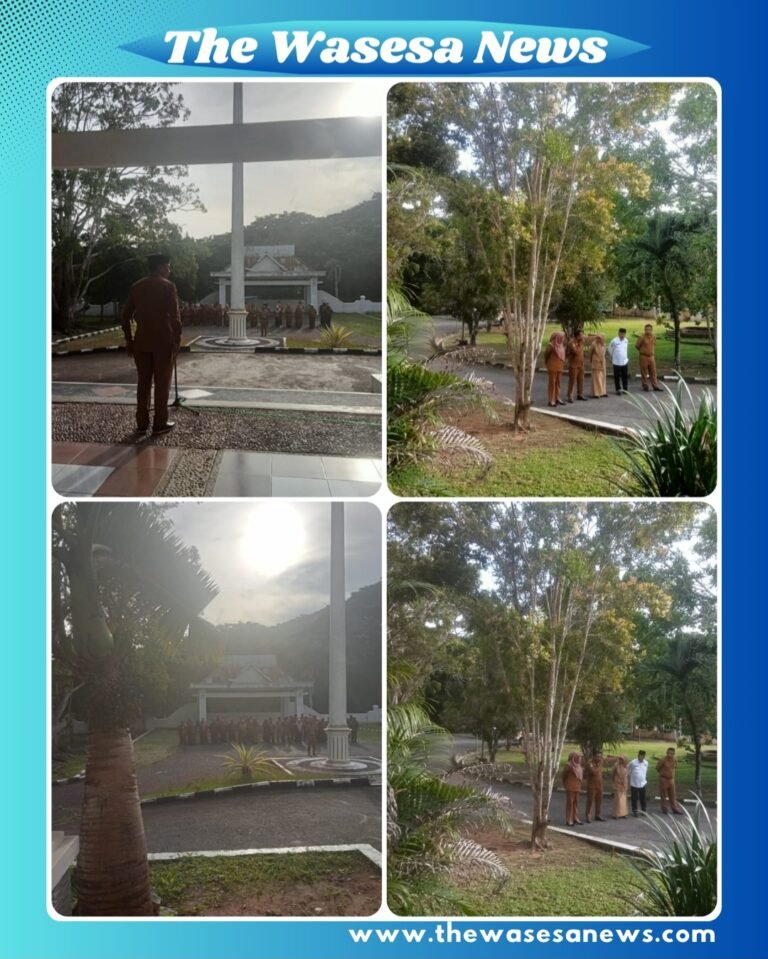 Apel pagi ASN Kepulauan Sula. Luar gedung dengan pejabat yang berada di sekitar area halaman Kantor Bupati.