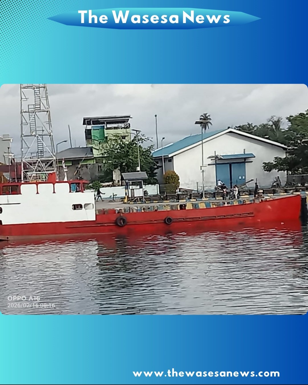 Kapal Tengker Pangkalan BBM Subsidi Falabisahaya