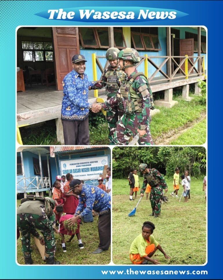 "Personel Satgas Yonif 521/DY bersama guru dan siswa SDN Muaranawa melakukan pembersihan halaman sekolah dalam kegiatan karya bakti di Kabupaten Jayapura, Papua."