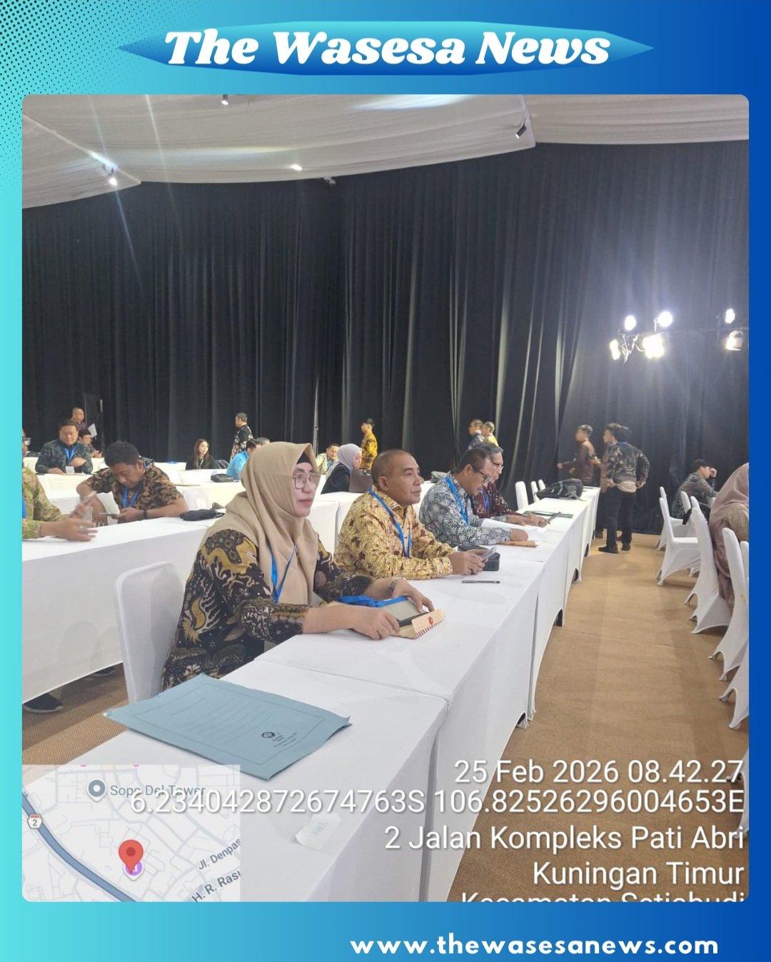 Wakil Bupati Halmahera Tengah Ahlan Djumadil (tengah) menghadiri pembukaan Rakornas Pengelolaan Sampah 2026 di Gedung Sasono Langen Budoyo TMII, Jakarta, 25 Februari 2026