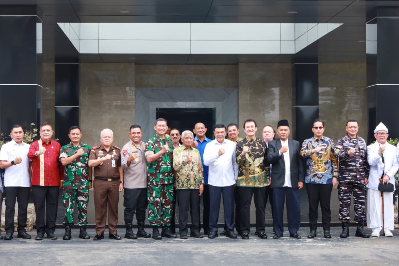 sesi foto bersama - thewasesanews.com