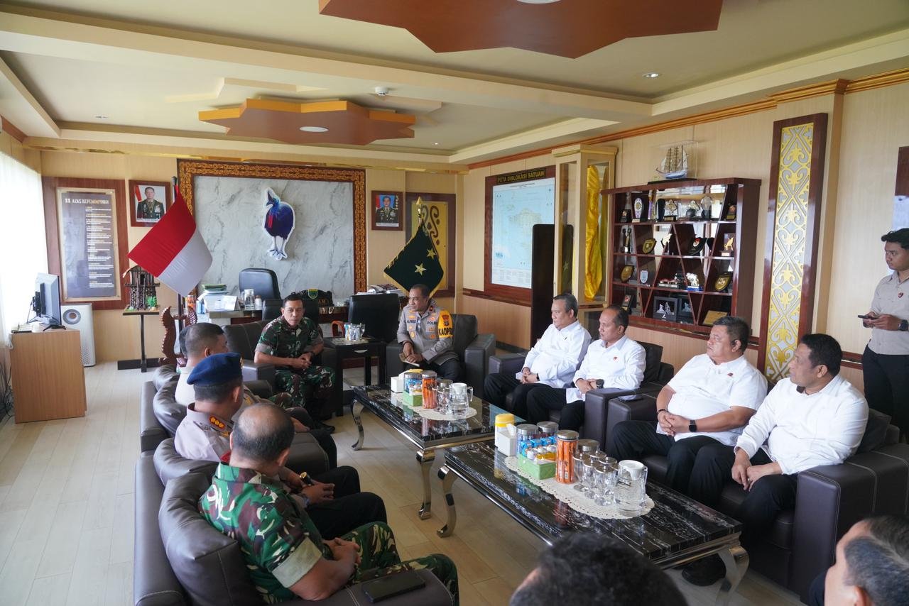 Sinergitas TNI-Polri Papua Barat - thewasesanews.com