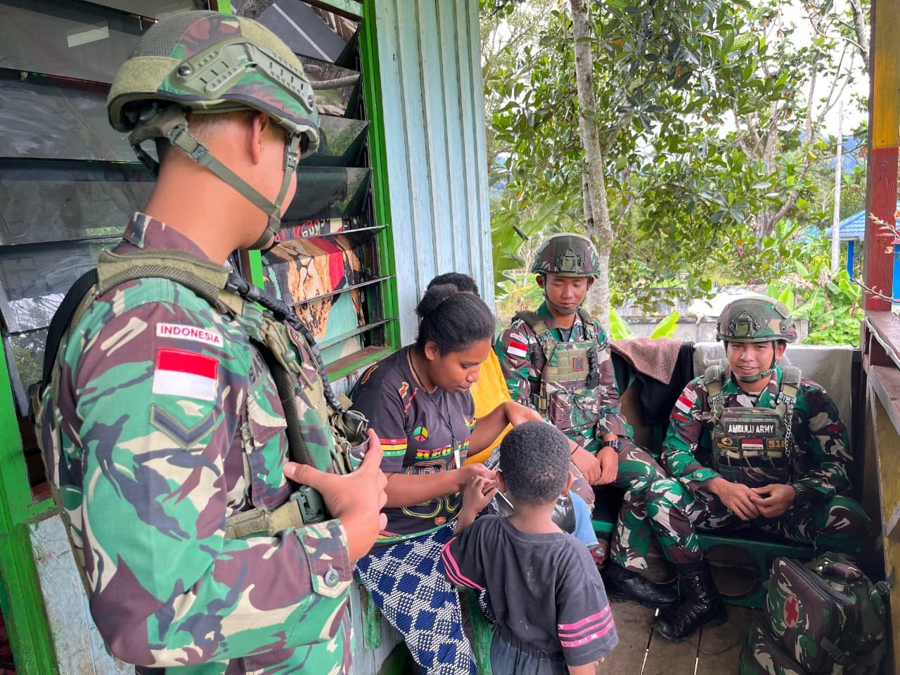 Aksi nyata Satgas Yonif 521/DY Papua. - thewasesanews.com