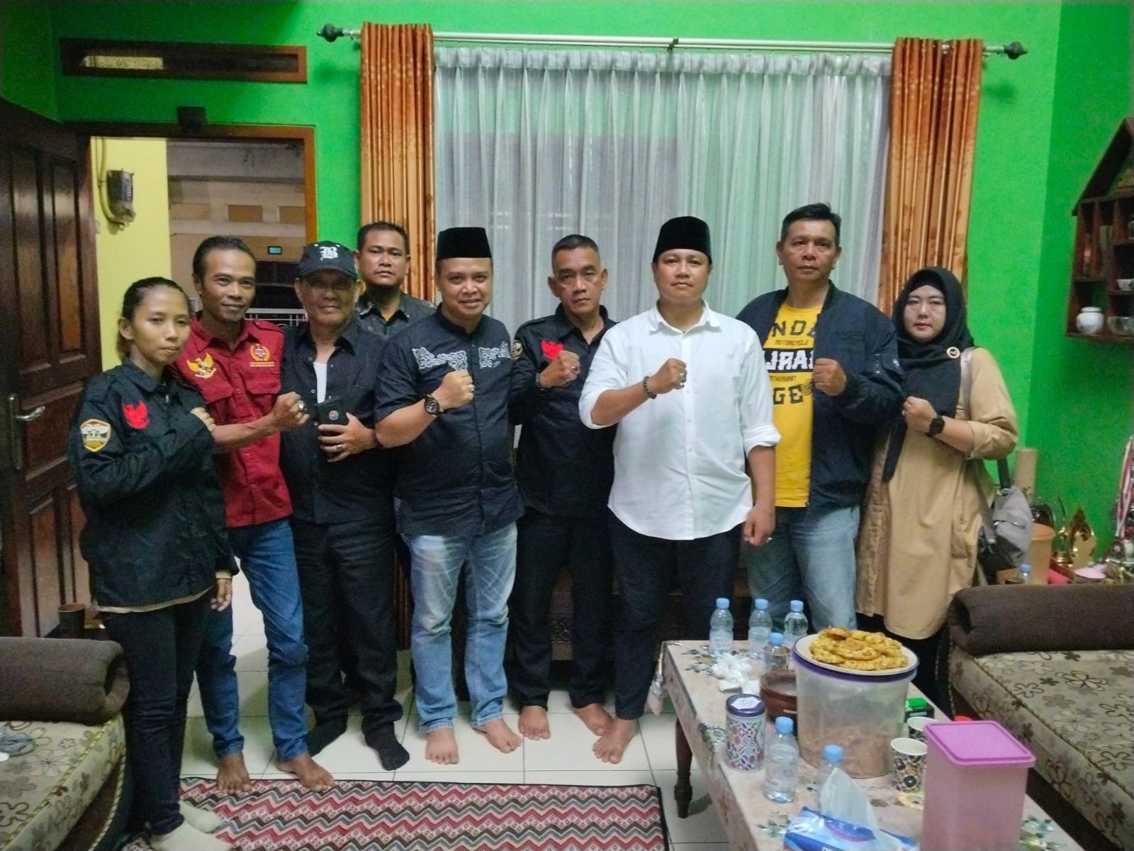 Dimas Wahyu S.H. Pid saat memberikan sambutan dalam acara Halalbihalal LBH Harimau Raya. - thewasesanews.com