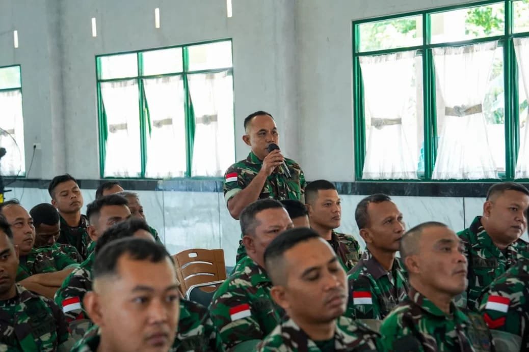 Kunjungan kerja ini merupakan bagian dari agenda strategis pembinaan satuan guna memastikan kesiapan operasional serta moril prajurit di wilayah perbatasan tetap berada pada kondisi optimal dalam menjaga kedaulatan NKRI. - thewasesanews.com