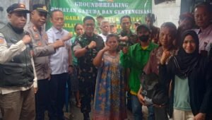 Kodim 0503/Jakarta Barat Dukung Pembangunan Jembatan Garuda dan Program Gentengisasi bagi Rakyat - thewasesanews.com