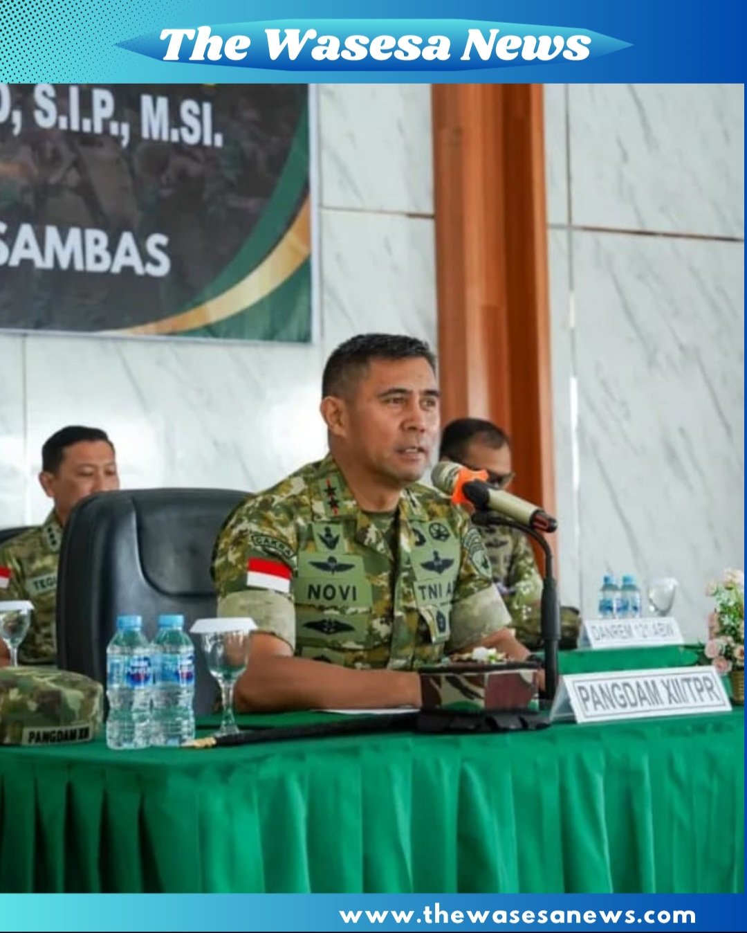 Pangdam XII/Tpr Mayjen TNI Novi Rubadi Sugito memberikan pengarahan di Makodim 1208/Sambas. - thewasesanews.com