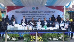 BNN gelar Pemusmahan Naramg Bukti Narkotika sebanyak 35 Kg hasil ungkap kasus Lab Rusia di Bali - Kurir Udara. - thewasesanews.com