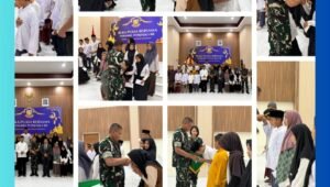 "Danpomdam I/BB Kolonel Cpm Henri S.P Simanjuntak S.H M.Hum berbincang dengan anak-anak Panti Asuhan Al-Washliyah saat acara buka puasa bersama"