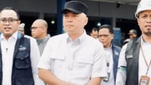 Protes Kunjungan Menhub Dudy di Pelabuhan Ketapang - thewasesanews.com