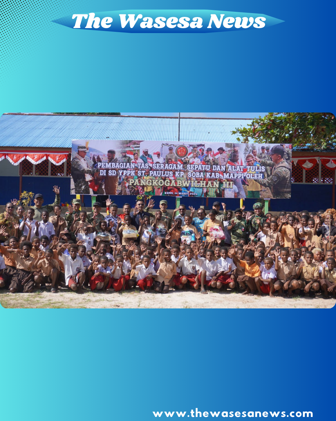 Pangkogabwilhan III berfoto bersama ratusan murid SD YPPK St. Paulus Kampung Soba Mappi - thewasesanews.com