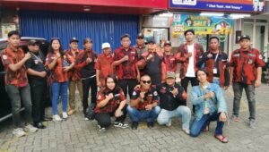 Aksi sosial Pemuda Pancasila Ranting Lebak Bulus pimpinan Ketua Bulux bersama undangan. - thewasesanews.com