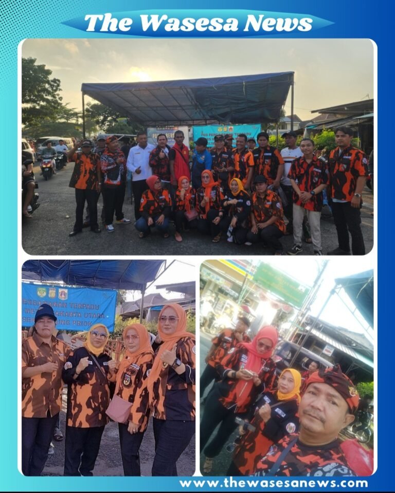 Para anggota Pemuda Pancasila Ranting Kebon Bawang bersama Wakil Ketua MPC Jakarta Utara (Waka L) dan Rudi Lubis P2AC MPC