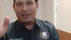 Advokat dan Penasehat Hukum Rahmat Aminudin, SH, memberikan pandangan hukum mengenai risiko peminjaman rekening. - thewasesanews.com