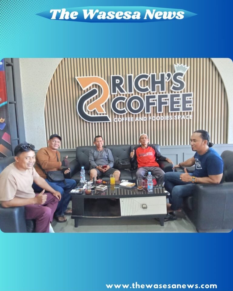 Intel Kodam XII Tanjungpura Buka Puasa Bersama media partner Sintang. - thewasesanews.com