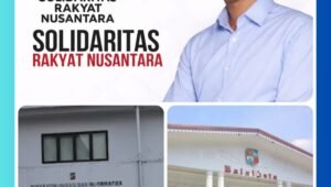 “Ketua SORAK Nusantara, Iqbal Riski Pratama, saat memberikan pernyataan terkait kritik anggaran komunikasi publik Pemkot Bogor di kantor sekretariat organisasi, Bogor, Jumat (6/3)”