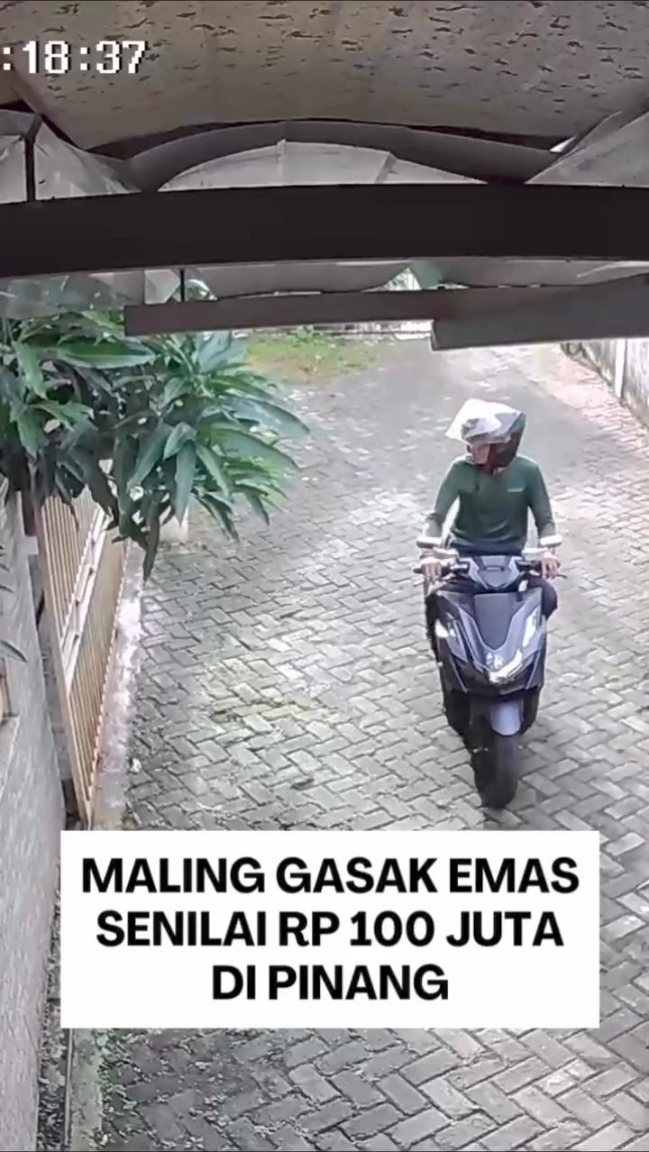 CCTV pada saat pelaku sedang mengintai rah korban. - thewasesanews.com