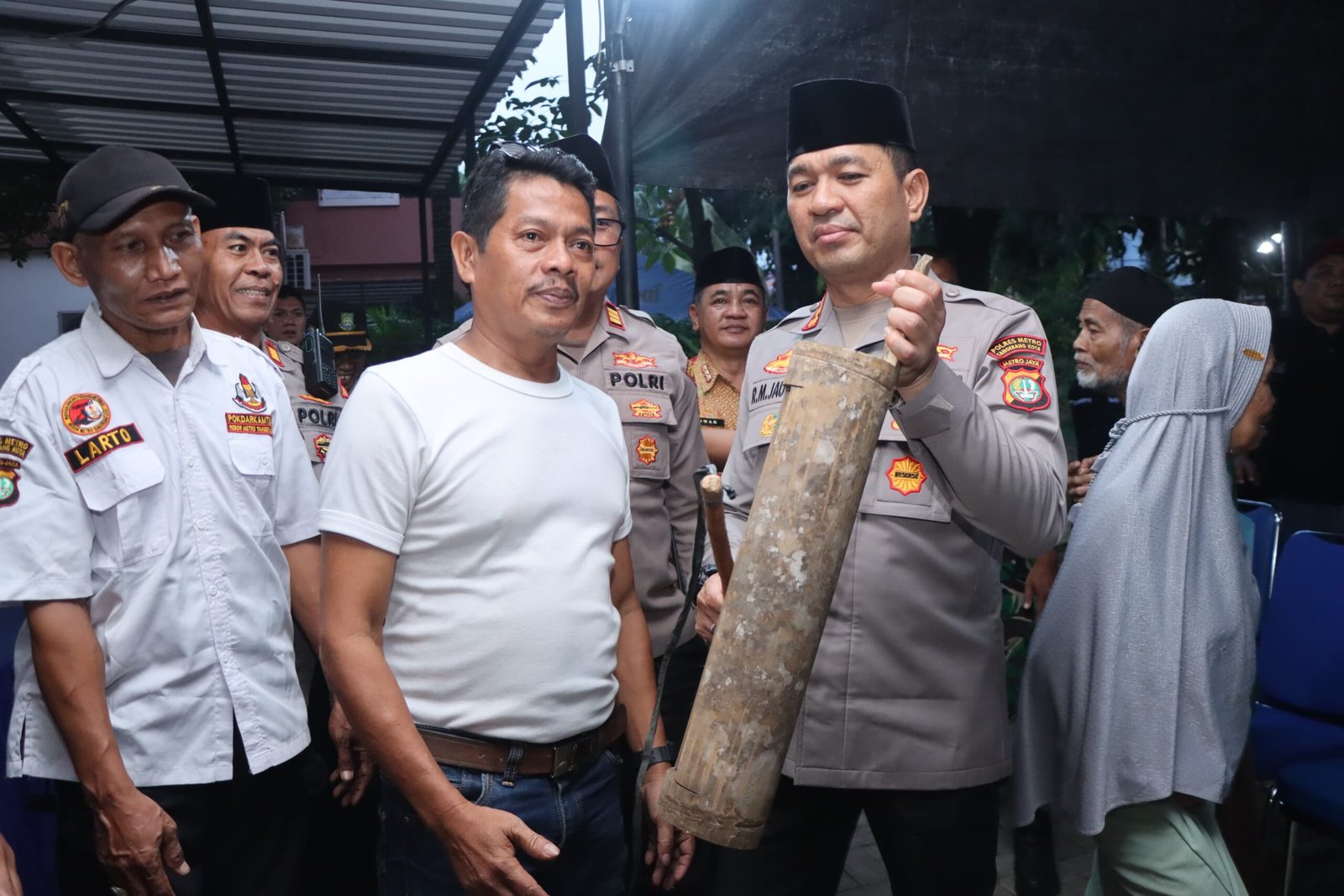 Kapolres Tangerang Kota Ngopi Kamtibmas dan Cek Pos Ronda di Neglasari. - thewasesanews.com