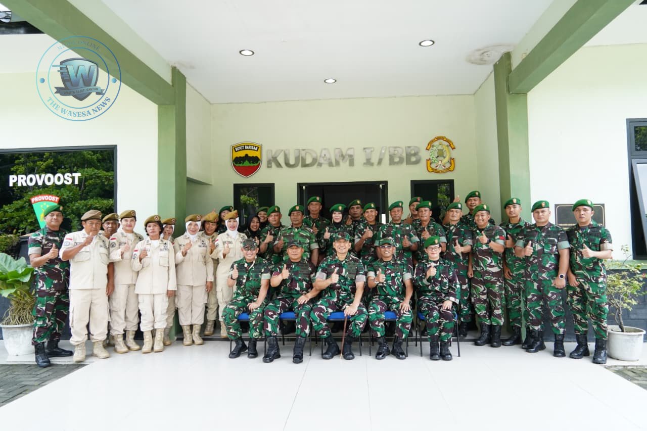 Pangdam I/Bukit Barisan Mayjen TNI Hendy Antariksa memberikan pengarahan saat kunjungan kerja di Kesdam I/BB Medan. - thewasesanews.com