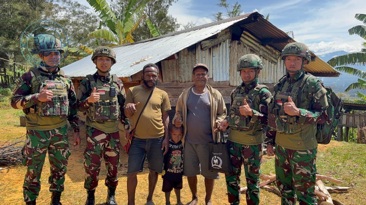 Satgas Yonif 521 DY Gelar Bakti Sosial Pembagian Sembako dan Layanan Kesehatan Gratis di Distrik Napua Papua Pegunungan. - thewasesanews.com