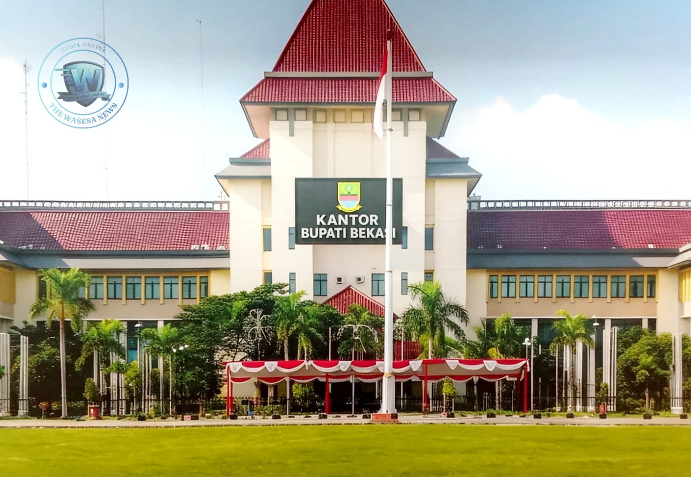 Ketua FWJI Bekasi Kabupaten Siti Mariam Desak Plt Bupati Asep Surya Atmaja Rombak Pejabat Terkait Kasus Ijon Proyek. - thewasesanews.com