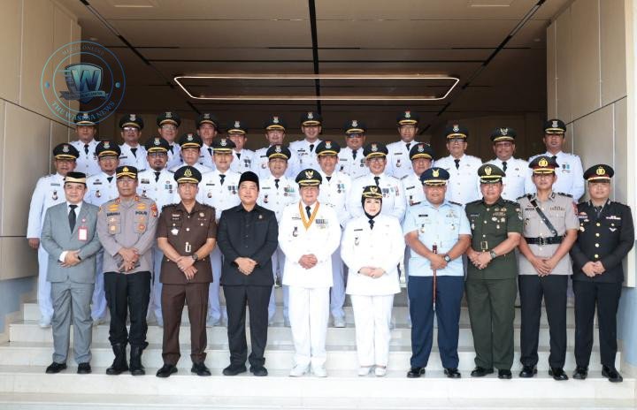 Bupati Tangerang Moch. Maesyal Rasyid saat memimpin upacara peringatan Hari Otonomi Daerah ke-30 di Lapangan Raden Aria Yudhanegara. - thewasesanews.com