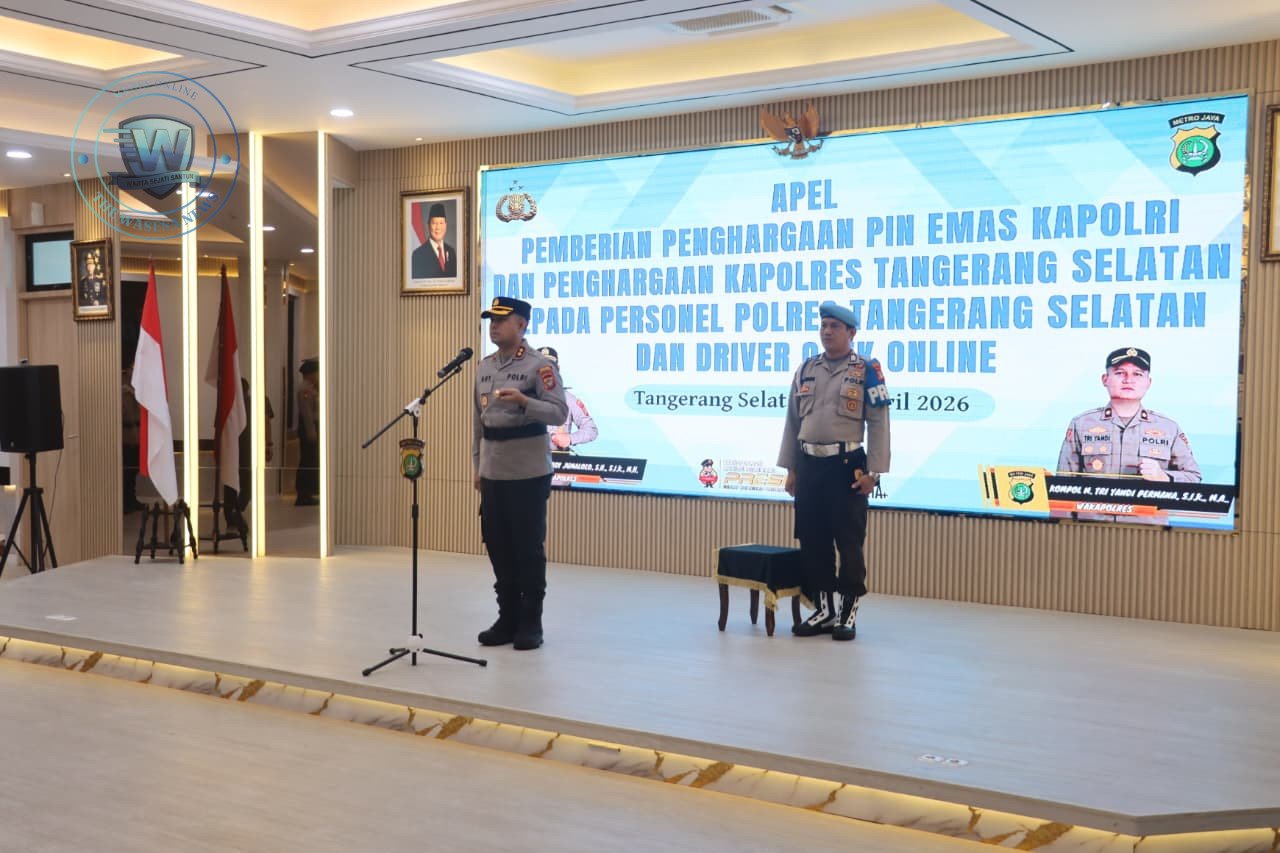 Kapolri Berikan PIN Emas hingga Perunggu bagi 36 Personel Polres Tangsel Atas Keberhasilan Ungkap Kasus di Rumah Mantan Pejabat Tinggi. - thewasesanews.com