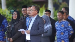 Bupati Ikram Malan Sangadji Pimpin Apel Sore Tekankan Disiplin dan Solidaritas Patani Barat. - thewasesanees.com