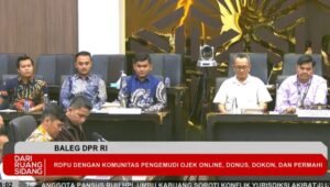 Ketua Baleg DPR RI Bob Hasan saat memimpin Rapat Dengar Pendapat Umum (RDPU) mengenai RUU Profesi Driver Online bersama PERMAHI. - thewasesanews.com