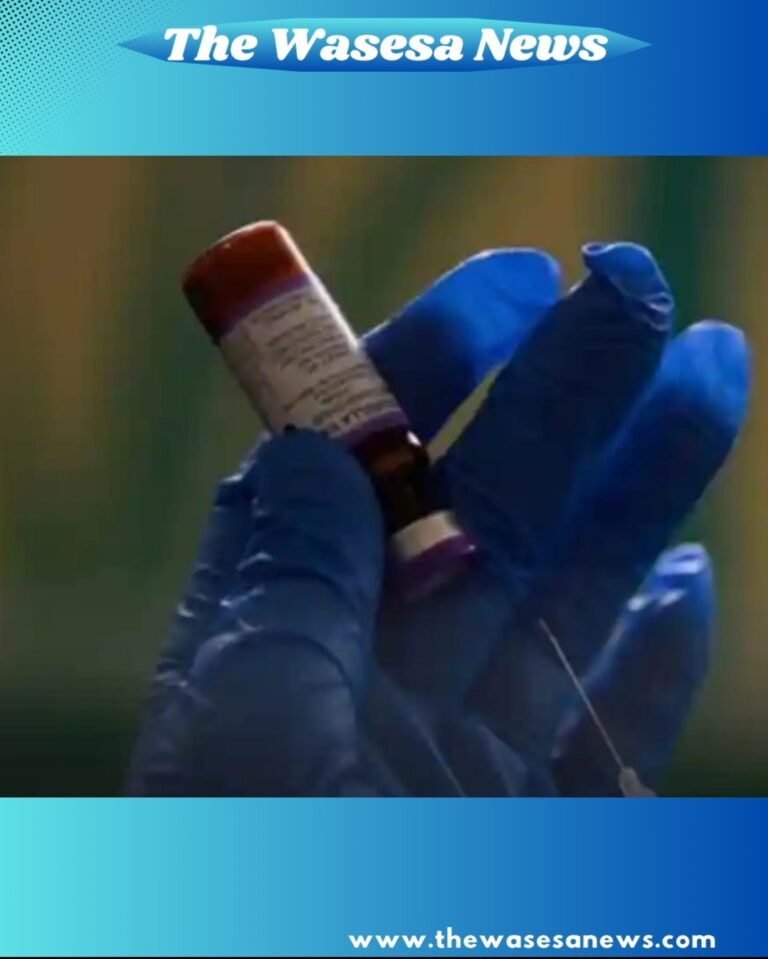 Kepala Bidang P2P Dinas Kesehatan Kuningan Denny Mustafa saat memberikan keterangan pers terkait lonjakan kasus suspek campak di wilayahnya. - thewasesanews.com