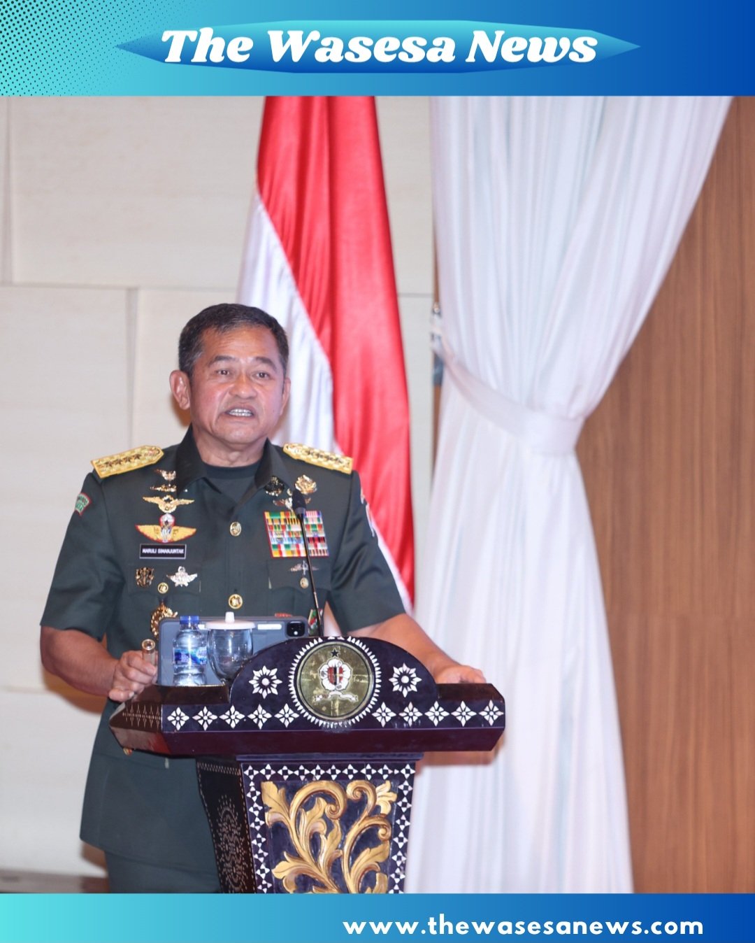 Potret Kasad Jenderal TNI Maruli Simanjuntak, M.Sc., saat berdiri di podium memberikan pembekalan strategis kepada peserta P3N Angkatan XXVII dan P4N Angkatan LXIX di Gedung Panca Gatra Lemhannas RI, Jakarta. - thewasesanews.com