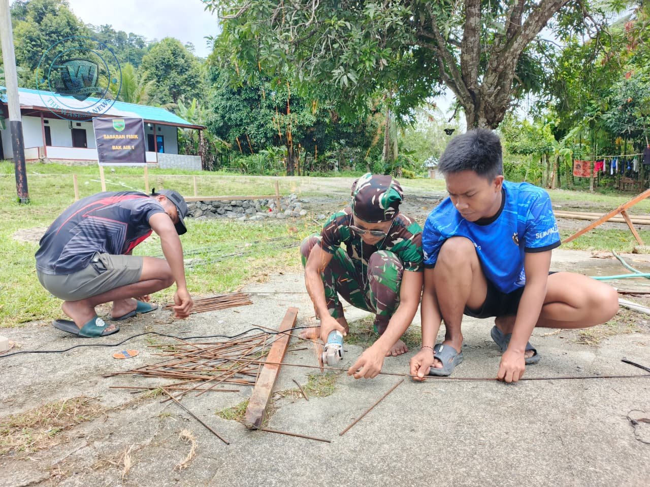 satgas-tmmd-128-manokwari-bak-air-kampung-asai. - thewasesanews.com