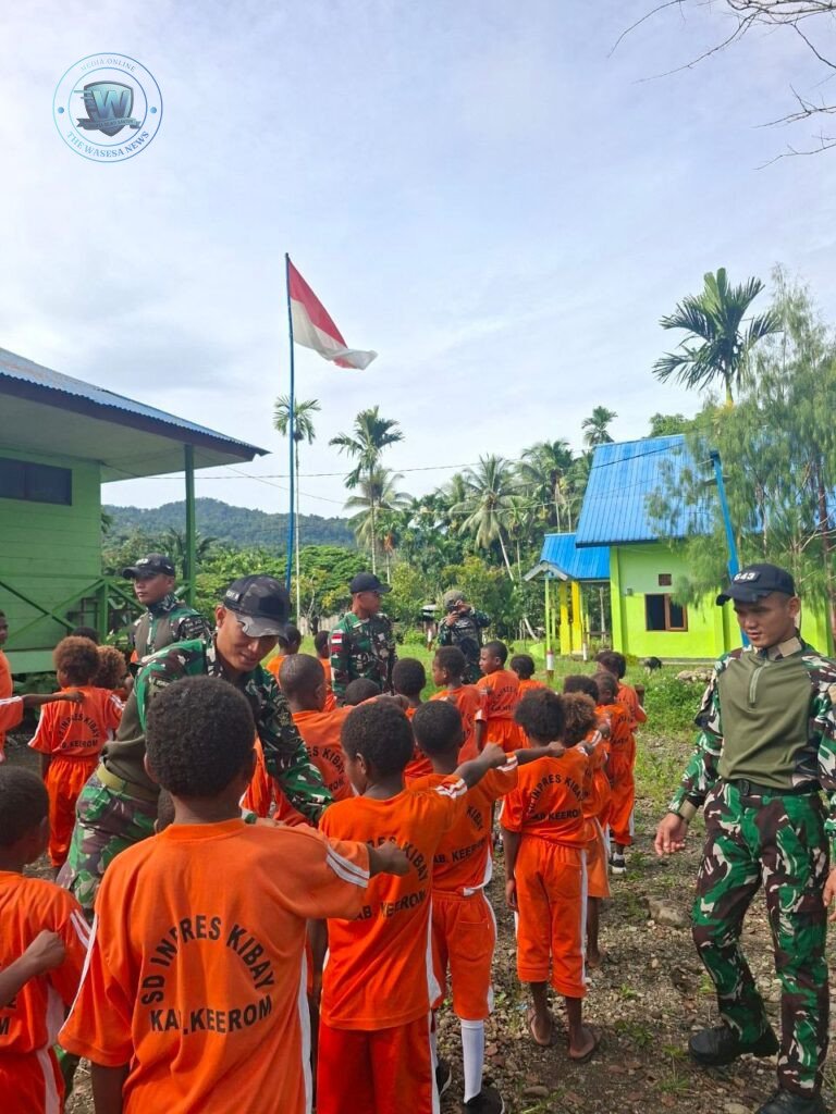 Hardiknas 2026: Satgas Yonif 643/Wns Edukasi Siswa SD Kibay Papua. - thewasesanews.com