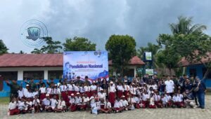 Satgas Yonif 643/Wns Perkuat Literasi Siswa Perbatasan Papua. - thewasesanews.com