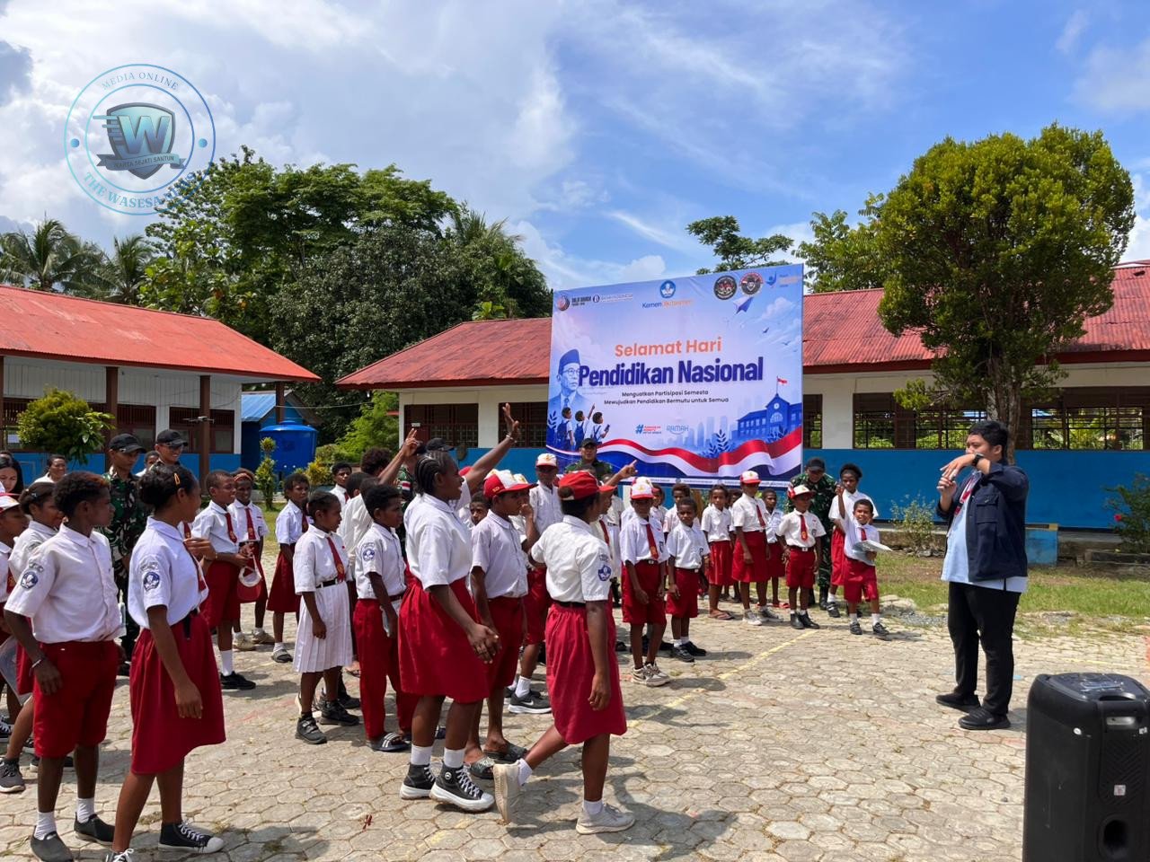 Satgas Yonif 643/Wns Perkuat Literasi Siswa Perbatasan Papua. - thewasesanews.com
