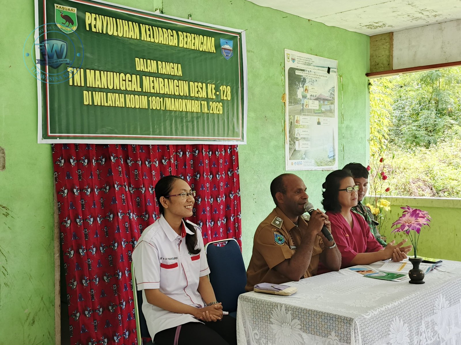 TMMD Ke-128 Kodim 1801/Manokwari Gelar Penyuluhan KB Sehat. - thewasesanews.com