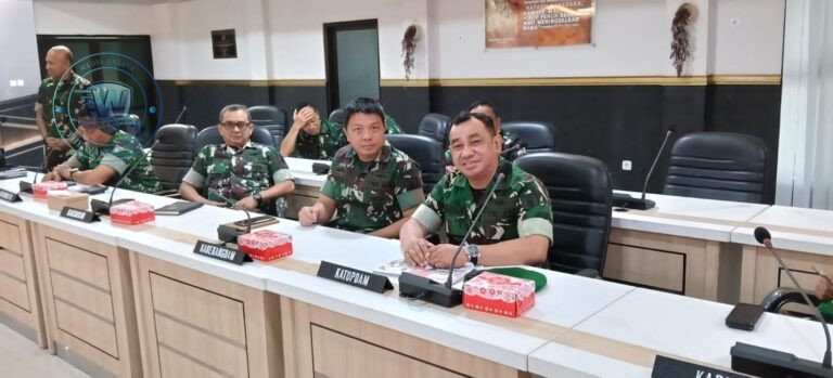 Letkol Muhammad Sadly Kawal Pembangunan KMP Yon TP Kodam XXIII. - thewasesanews.com