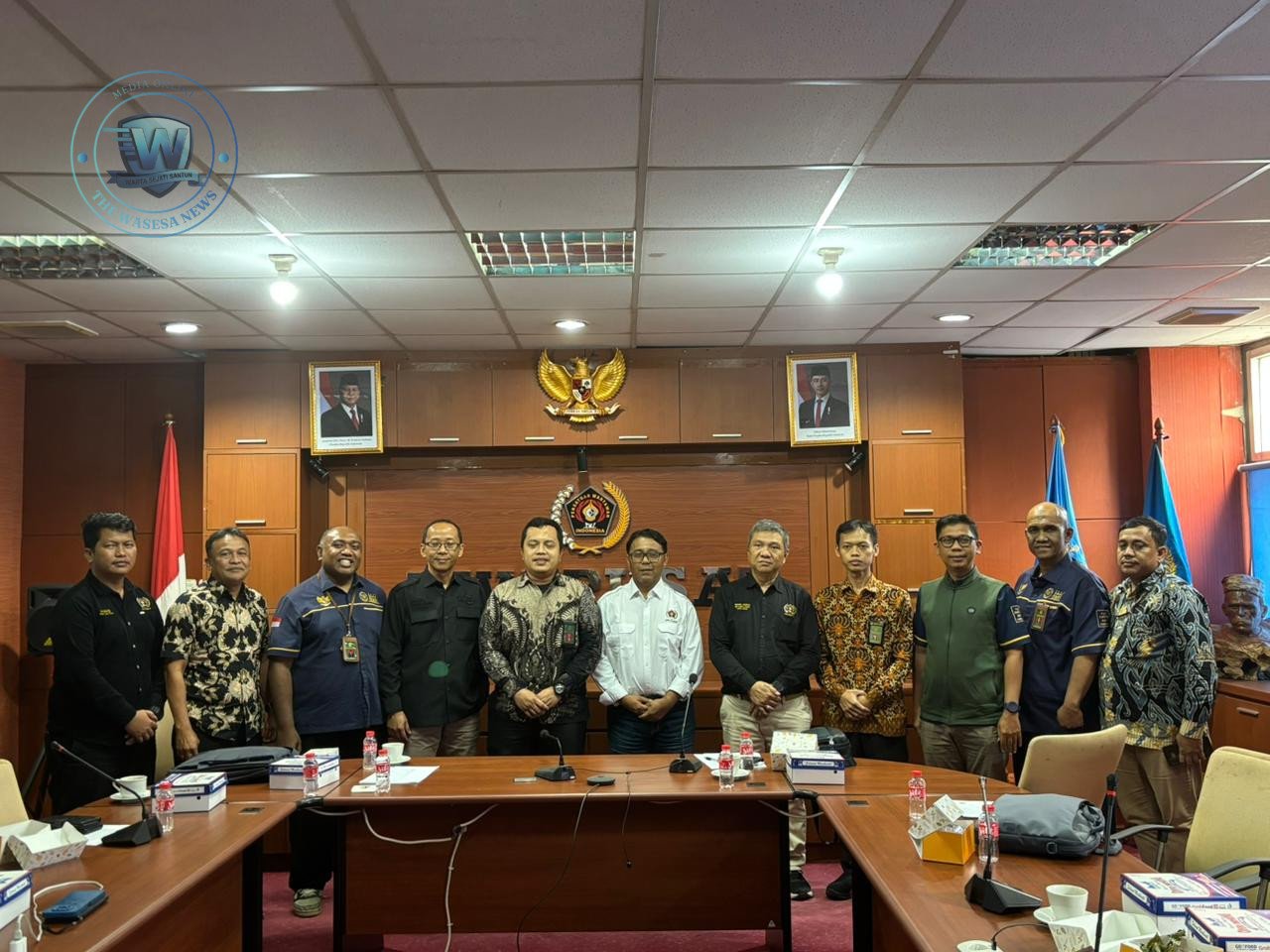 Wamenaker Afriansyah Noor Siapkan SDM Industri Hijau di Bekasi. - thewasessnews.com