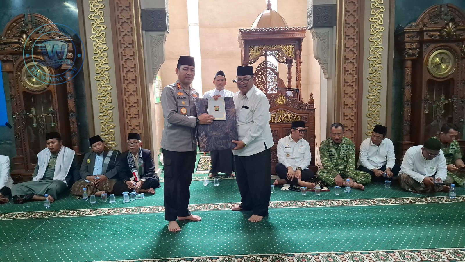 Kapolres Metro Tangerang Kota Gelar Jumat Curhat di Masjid Al Mubarok. - thewasesanews.com