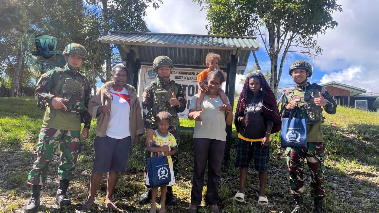 Satgas Yonif 521/DY Gelar Pengobatan Gratis & Sembako di Distrik Napua. - thewasesanews.com