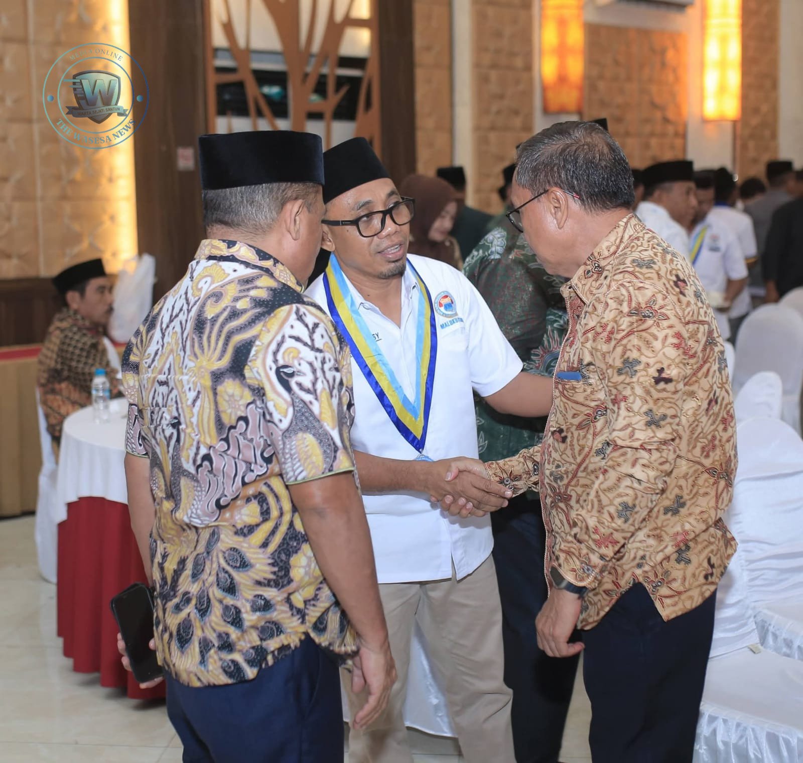 Bupati Halteng Hadiri Pengukuhan PW IKA-PMII Malut di Ternate. - thewasesanews.com