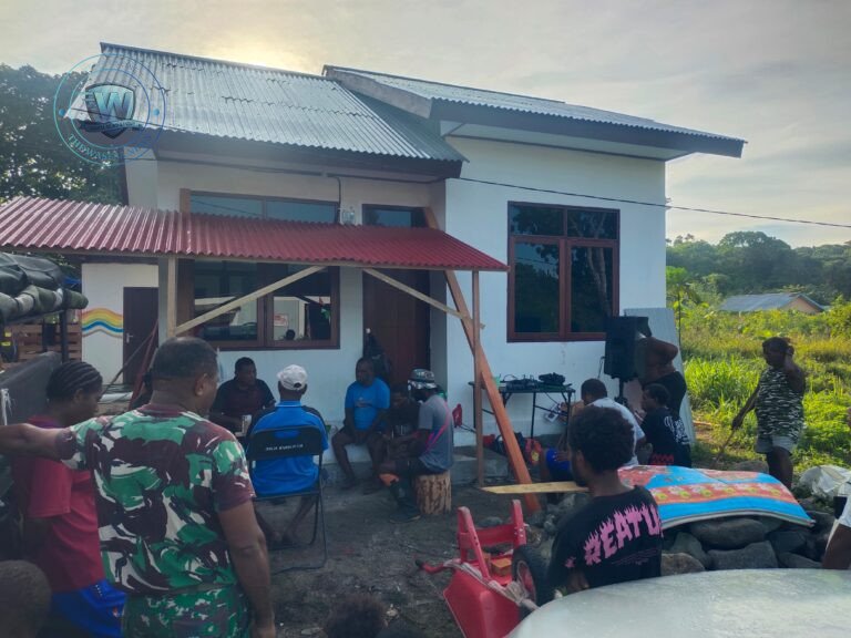 Warga Tanah Rubah Apresiasi Satgas TMMD Ke-128 Kodim 1801 Manokwari. - thewasesanews.com