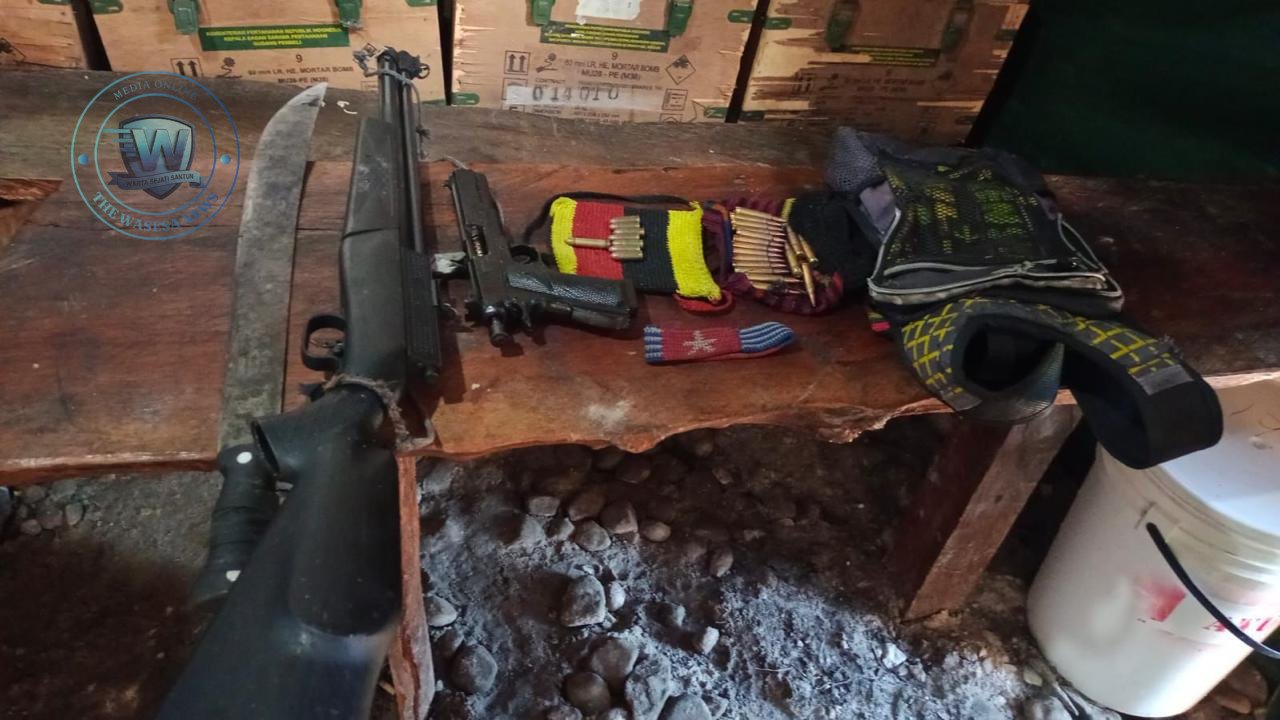 Satgas Koops TNI Habema Sita Senjata dan Amunisi OPM di Distrik Wame. - thewasesanews.com