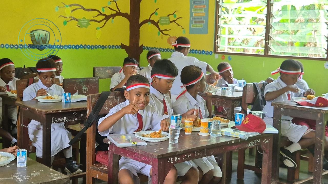 Satgas Yonif 643/Wns Simulasikan Makan Bergizi Gratis di Keerom Papua. - thewasesanews.com