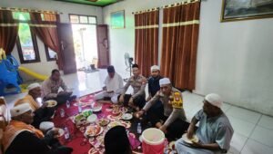 Kapolsek Patani IPDA Mustakim Puasa Perkuat Kamtibmas Lewat Silaturahmi. - thewasesanews.com