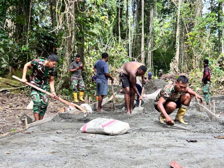 TMMD Ke-128 Kodim 1801 Manokwari Pengecoran Jalan Capai 85 Persen. - thewasesanews.com
