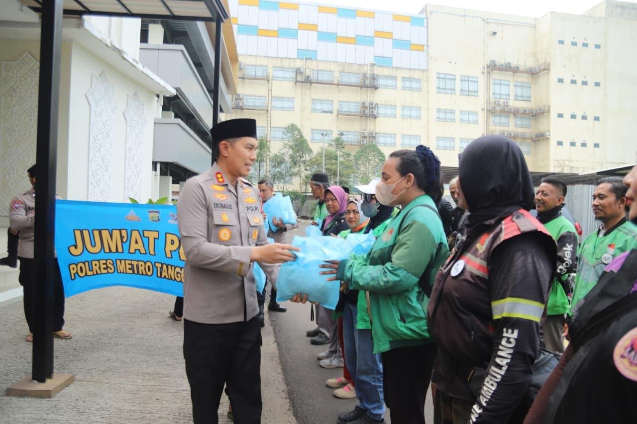 Polres Metro Tangerang Kota Gelar Jumat Peduli Bersama Ojek Online. - thewasesanews.com