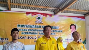 Dr Darlian Pone Buka Muscam Golkar Pakuan Ratu Safrudin Zai Terpilih. - thewasesanews.com
