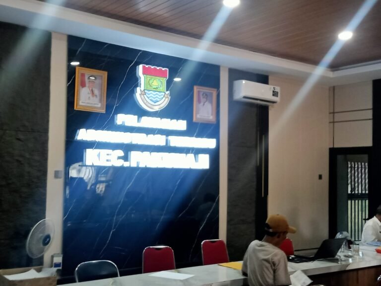Pelayanan Publik Kantor Kecamatan Pakuhaji Tangerang Dinilai Molor. - thewasesanews.com